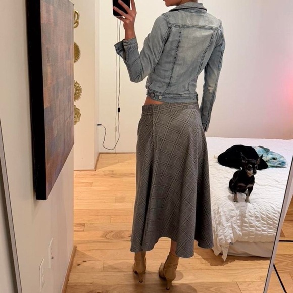 Chic Gray Plaid Maxi Skirt - Picture 3 of 8